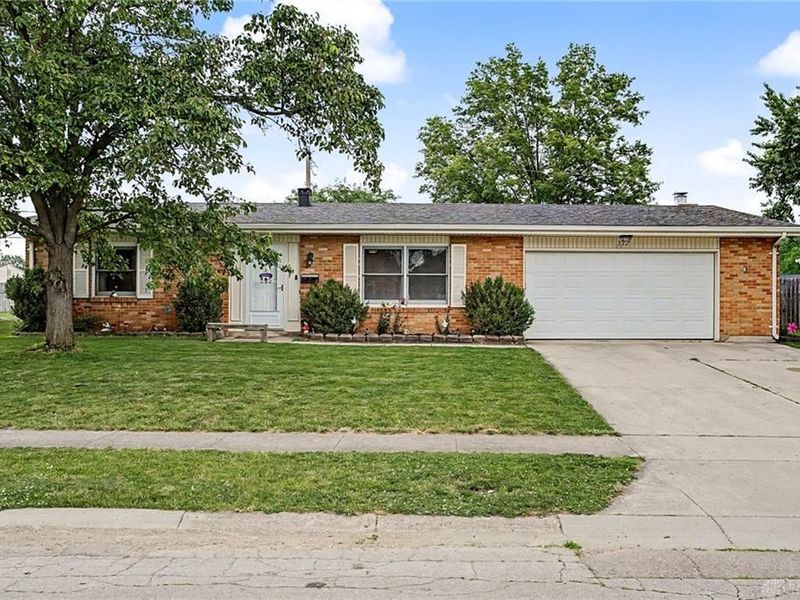 312 Highland Drive, Englewood, OH 45322 Photo 1