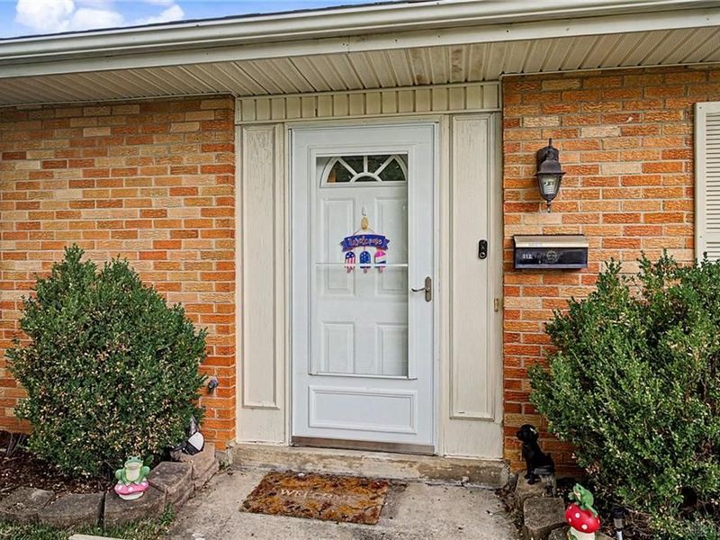 312 Highland Drive, Englewood, OH 45322 Photo 5