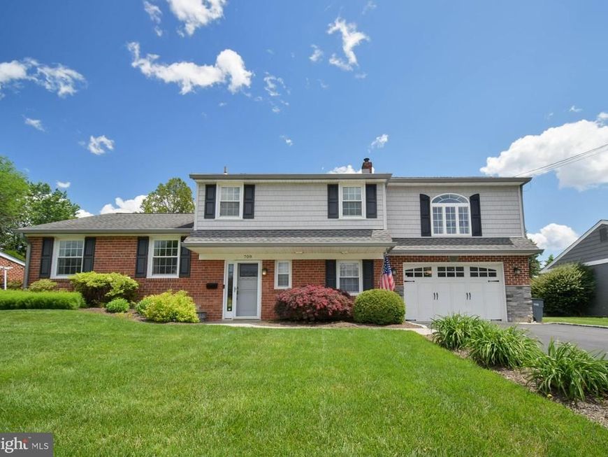 708 Lincoln Drive , Brookhaven, PA 19015 Main Photo