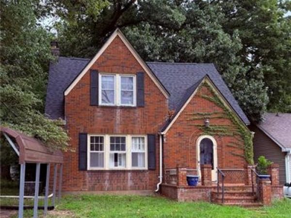 420 E Cape Rock Drive, Cape Girardeau, MO 63701