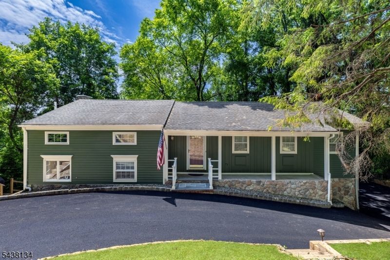 731 Long Hill Rd, Long Hill, NJ 07933 Main Photo