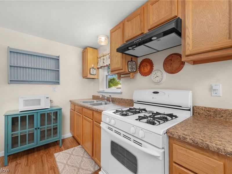 303 Roxboro Road, Vermilion, OH 44089 Photo 14