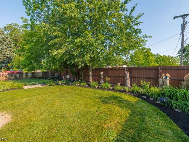 303 Roxboro Road, Vermilion, OH 44089 Photo 38
