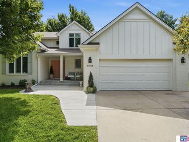 7136 Beaver Hollow Circle, Lincoln, NE 68516
