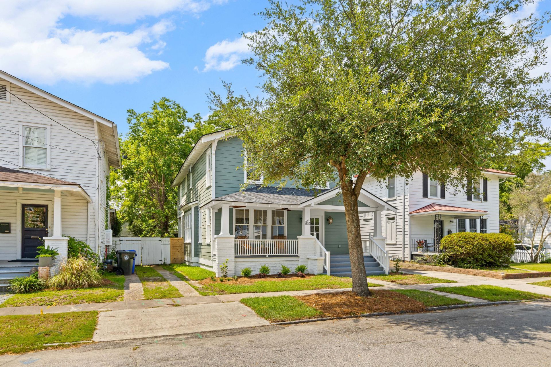 61 Maple Street Photo 54