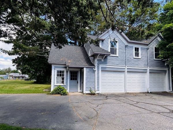 19 Maple St, Unit 2, Uxbridge, MA 01569