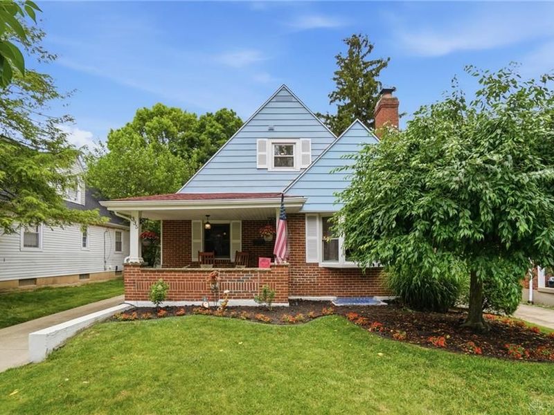 335 East Drive, Oakwood, OH 45419 Photo 1