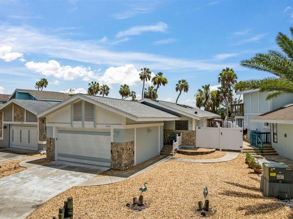 5250 S RIVERVIEW CIRCLE , HOMOSASSA, FL 34448