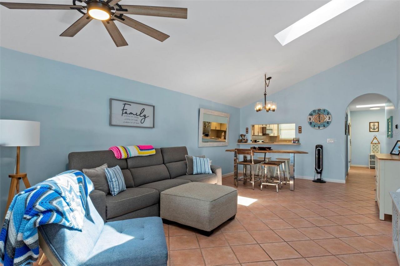 5250 S Riverview Circle , Homosassa, FL 34448 Photo