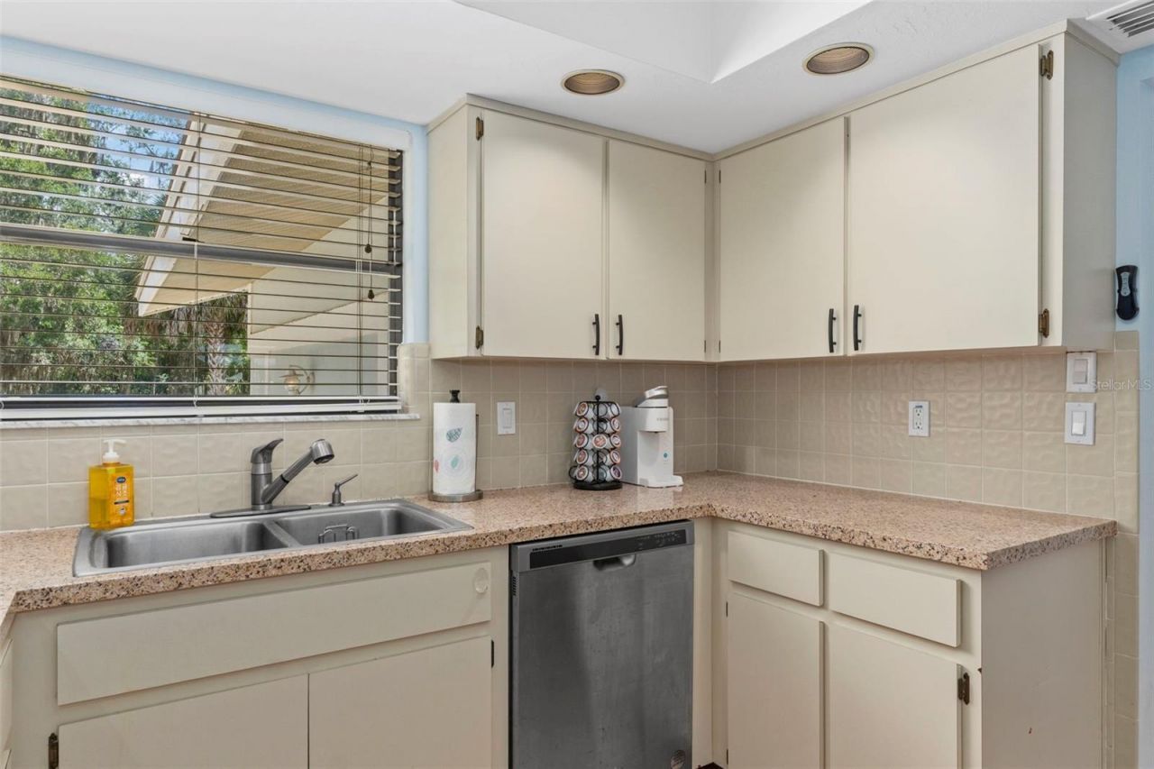 5250 S Riverview Circle , Homosassa, FL 34448 Photo