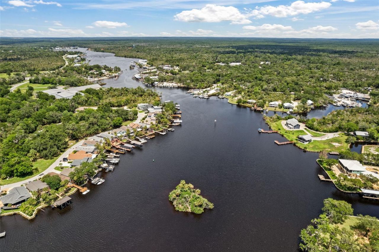 5250 S Riverview Circle , Homosassa, FL 34448 Photo