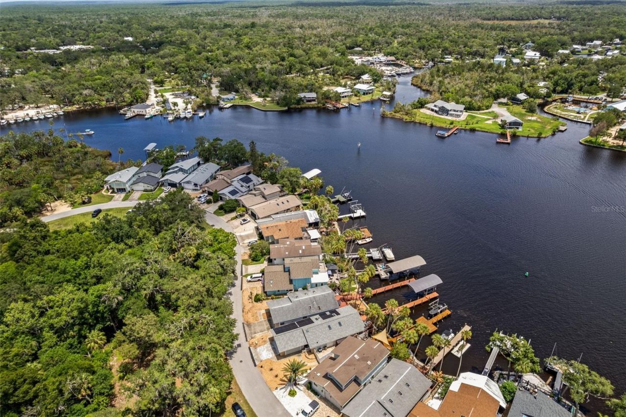5250 S Riverview Circle , Homosassa, FL 34448 Photo