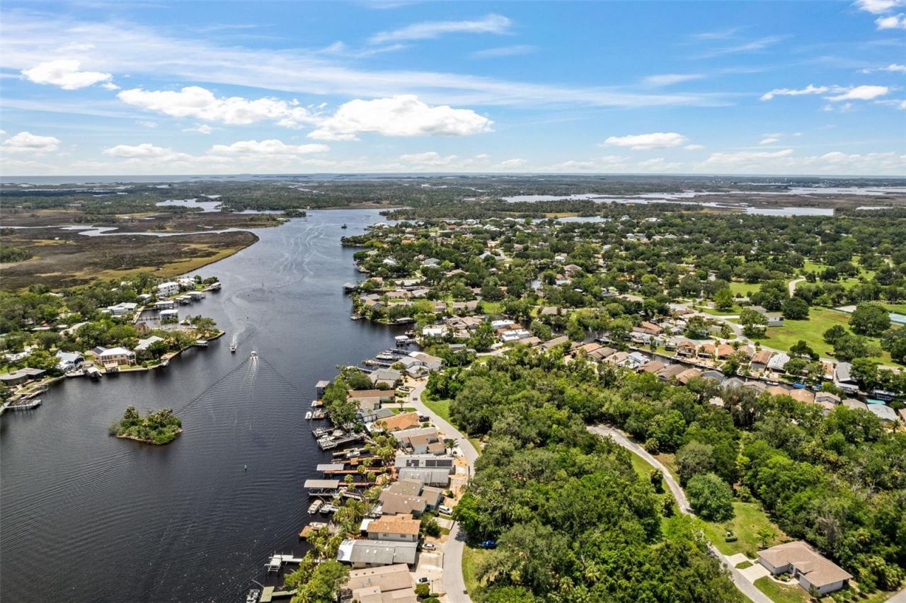 5250 S Riverview Circle , Homosassa, FL 34448 Photo