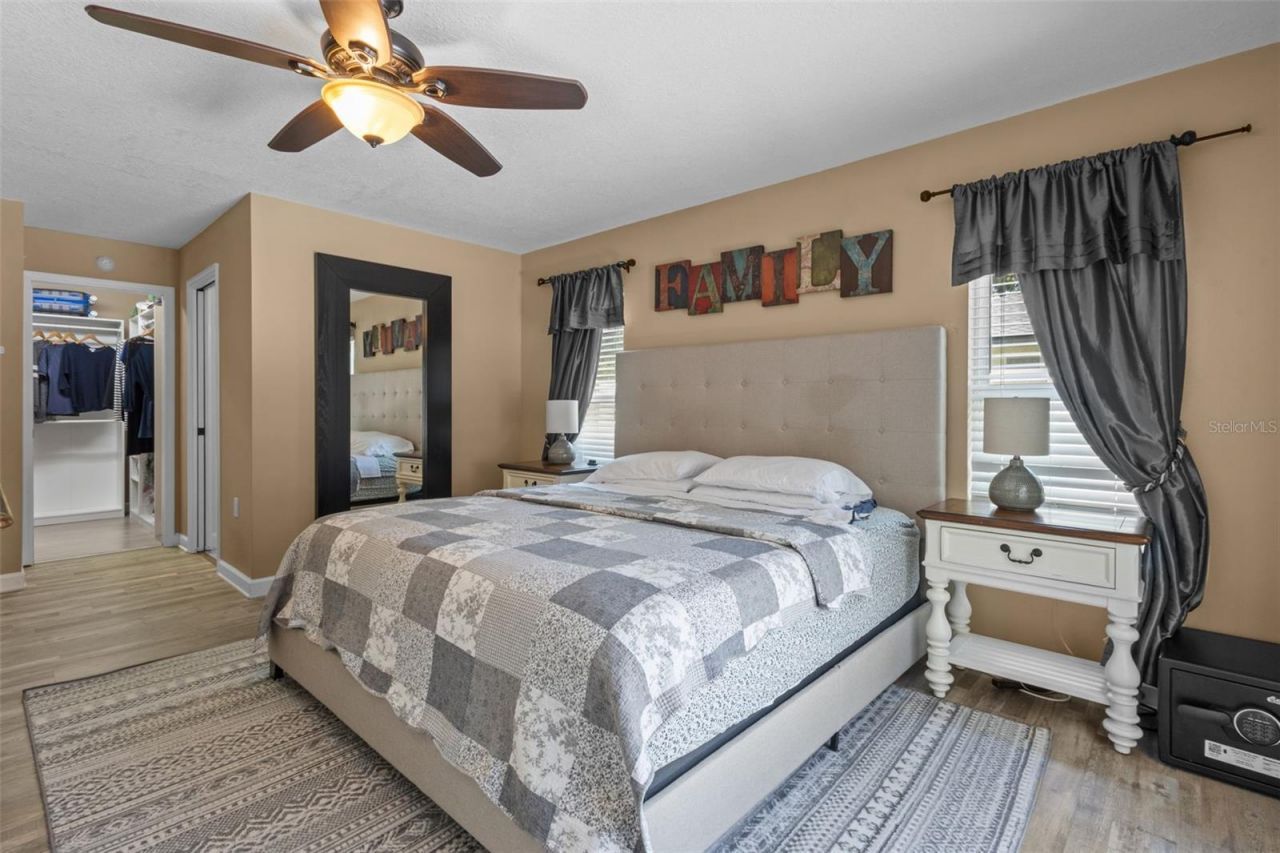 3046 Oak Cove Drive, Clearwater, FL 33759 Photo