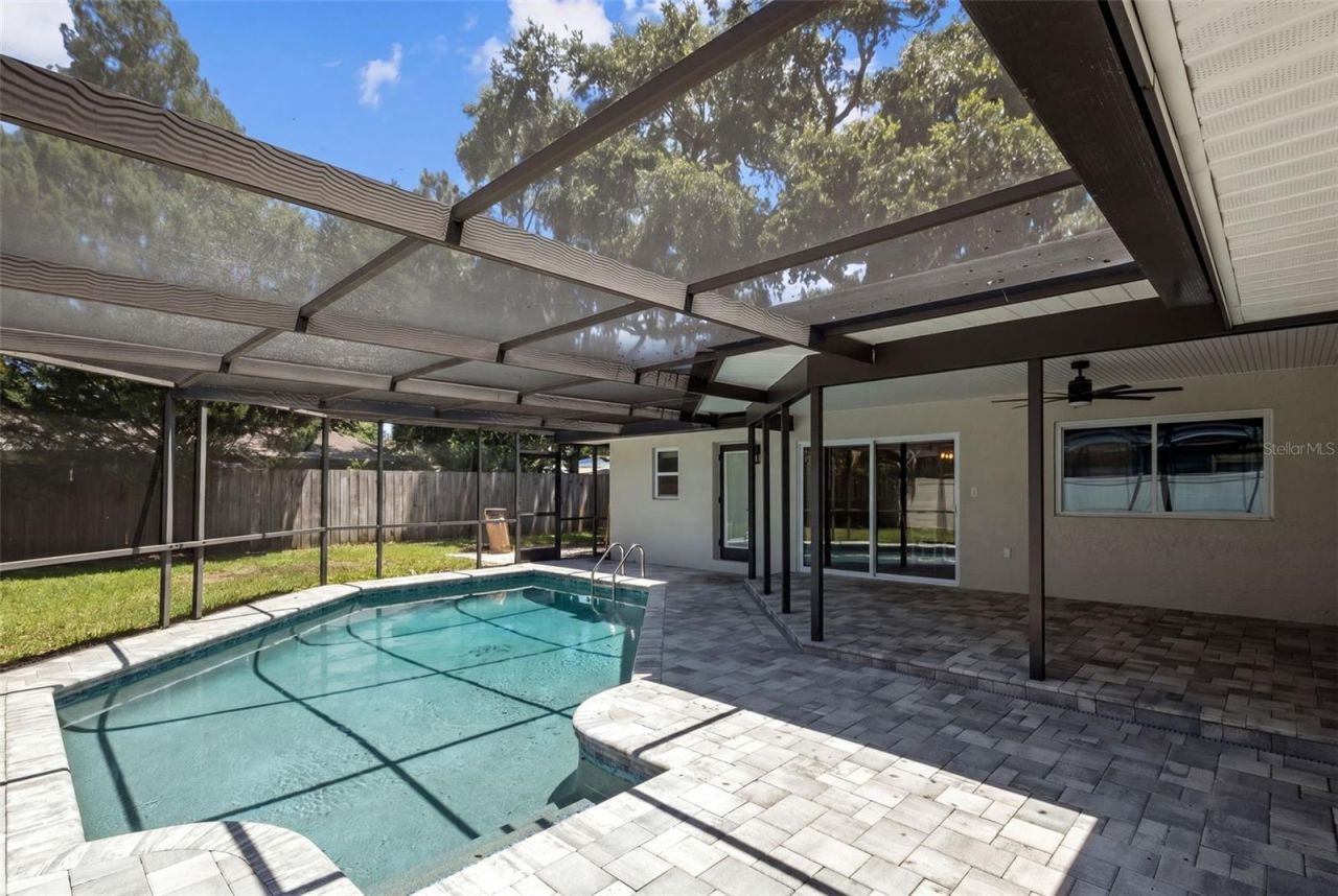 3046 Oak Cove Drive, Clearwater, FL 33759 Photo
