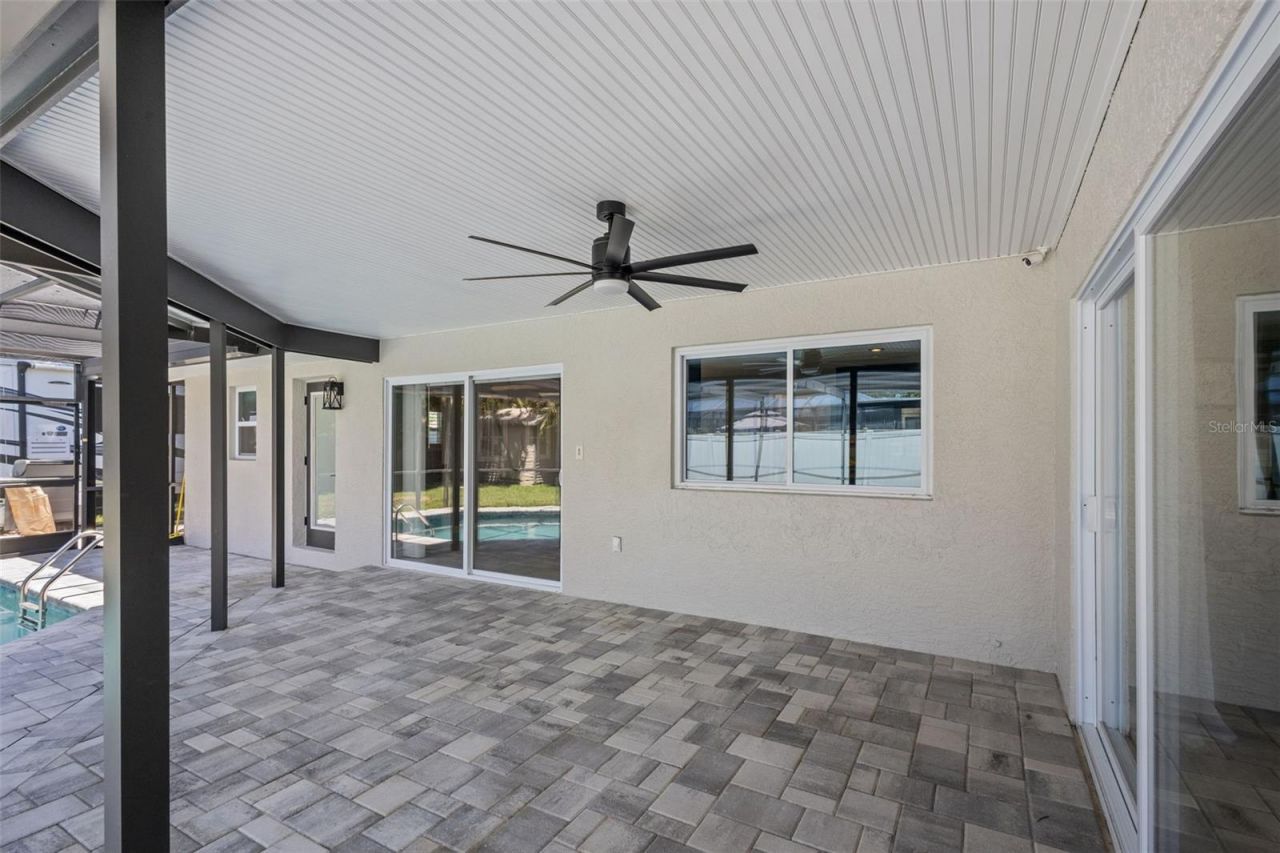 3046 Oak Cove Drive, Clearwater, FL 33759 Photo