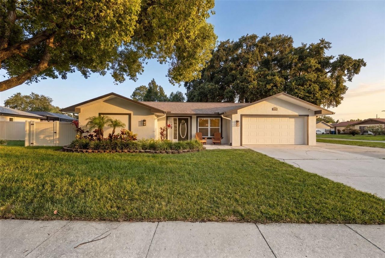 3046 Oak Cove Drive, Clearwater, FL 33759 Photo