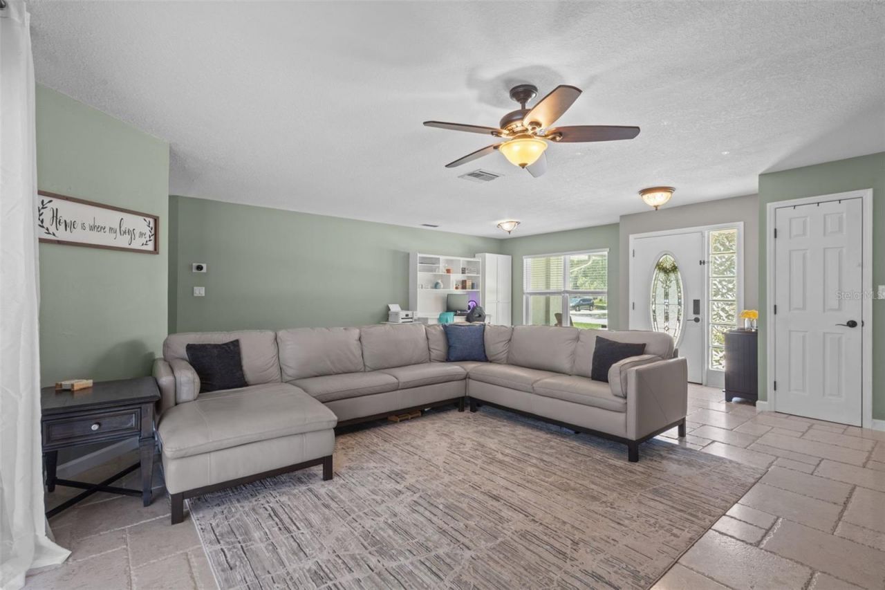 3046 Oak Cove Drive, Clearwater, FL 33759 Photo