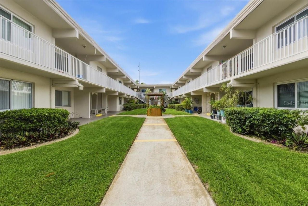 6700 1st Avenue S, Unit 211, Saint Petersburg, FL 33707 Photo