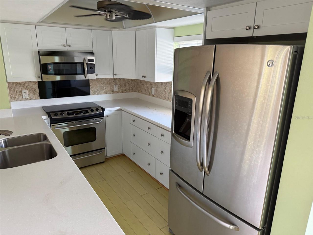 1250 N Portofino Drive, Unit 202, Sarasota, FL 34242 Photo