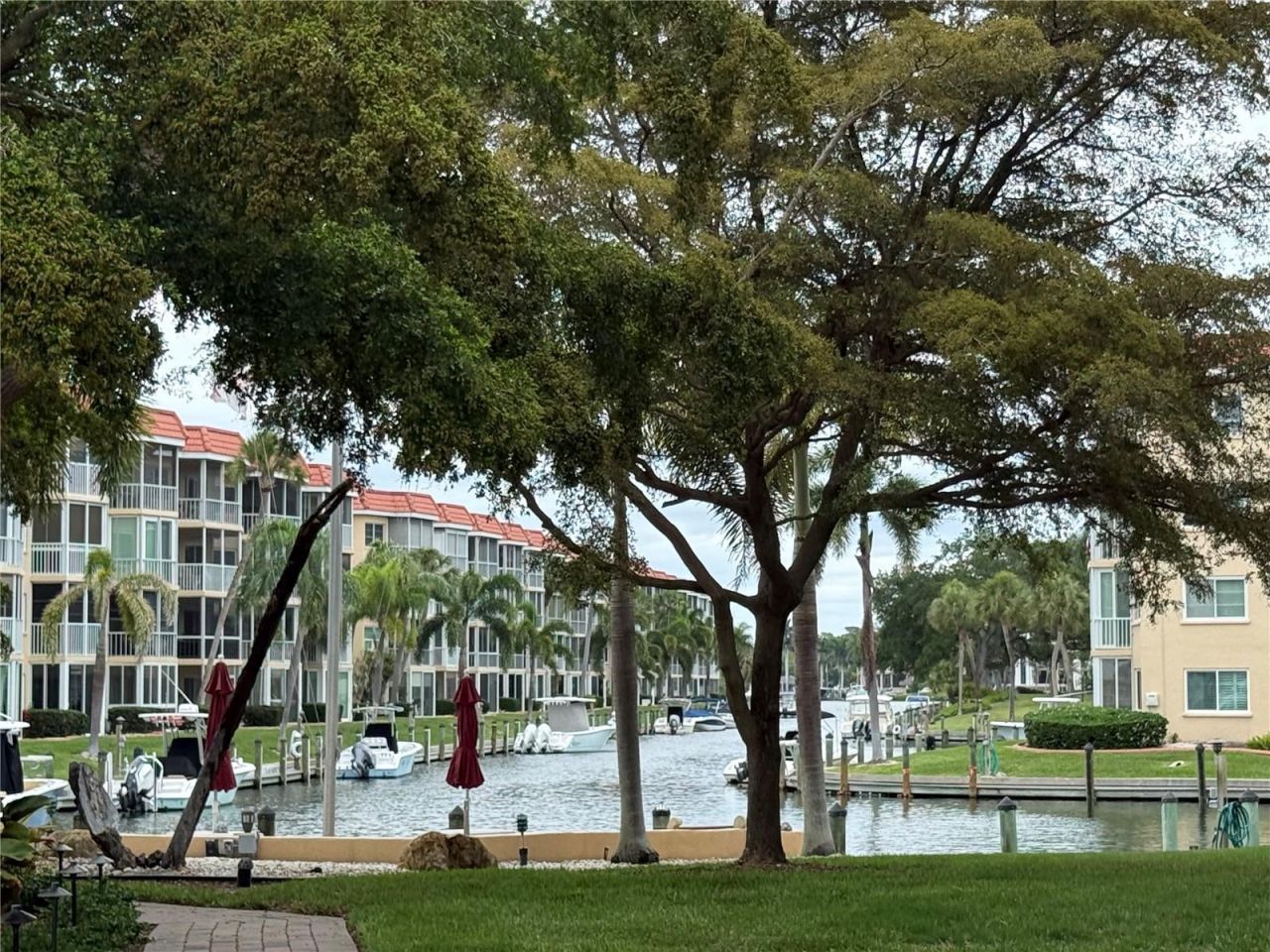 1250 N Portofino Drive, Unit 202, Sarasota, FL 34242 Photo