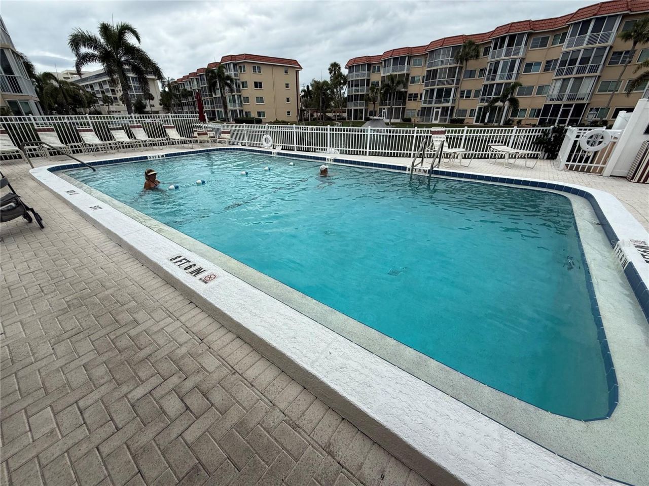 1250 N Portofino Drive, Unit 202, Sarasota, FL 34242 Photo