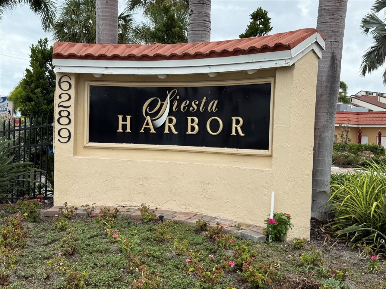 1250 N Portofino Drive, Unit 202, Sarasota, FL 34242 Photo
