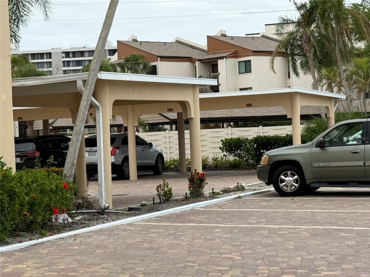 1250 N Portofino Drive, Unit 202, Sarasota, FL 34242 Photo
