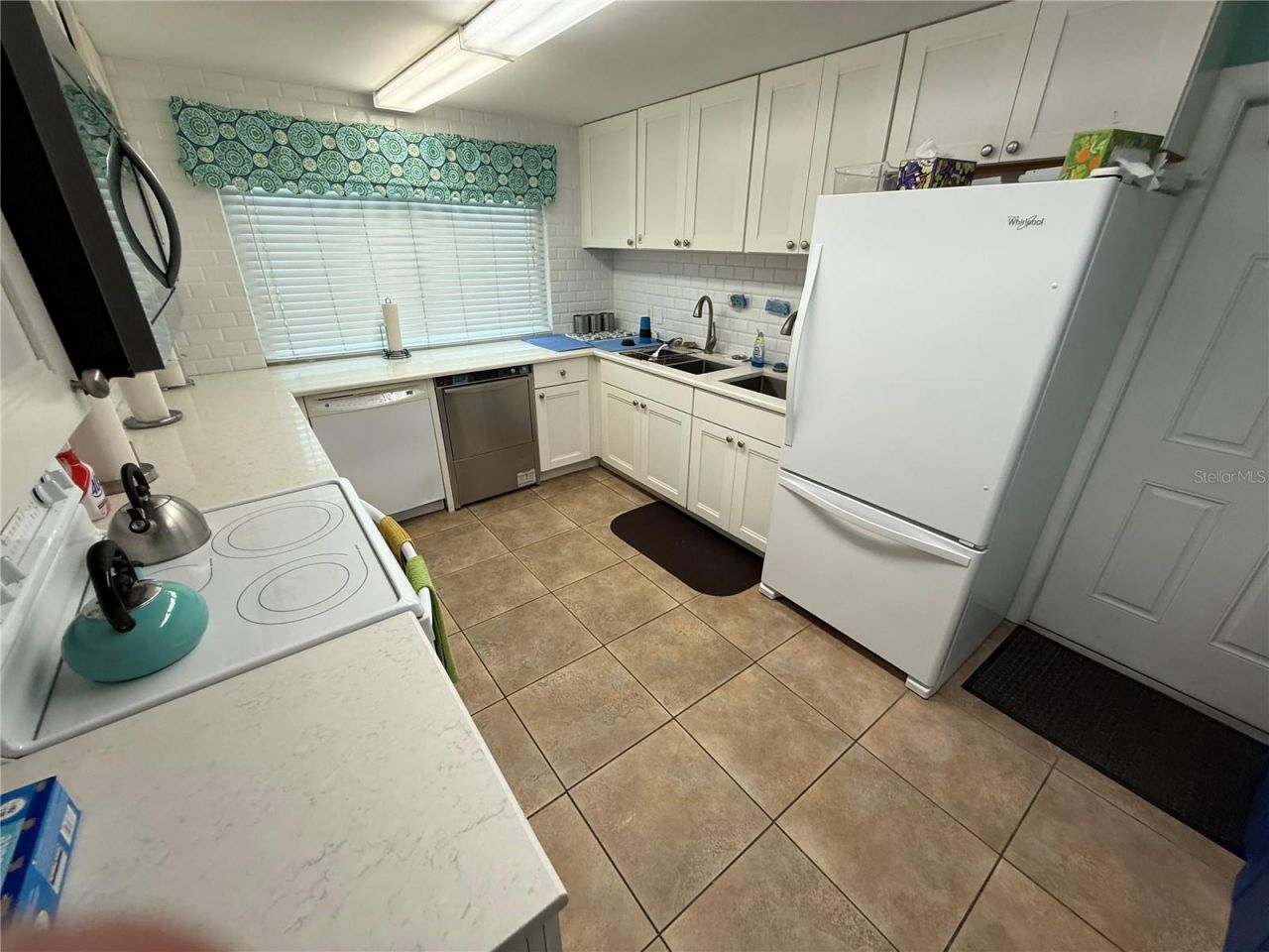 1250 N Portofino Drive, Unit 202, Sarasota, FL 34242 Photo