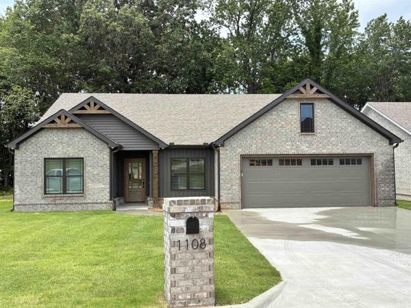 1108 Summit Ridge Drive , Paragould, AR 72450