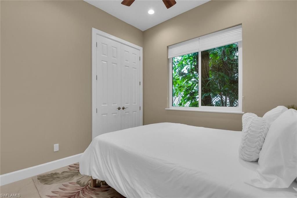3254 Lakeview Dr , Naples, FL 34112 Photo