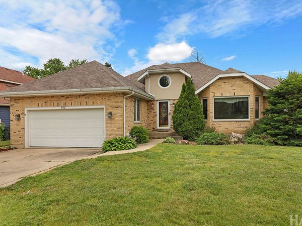 612 Edelweiss Drive, Antioch, IL 60002