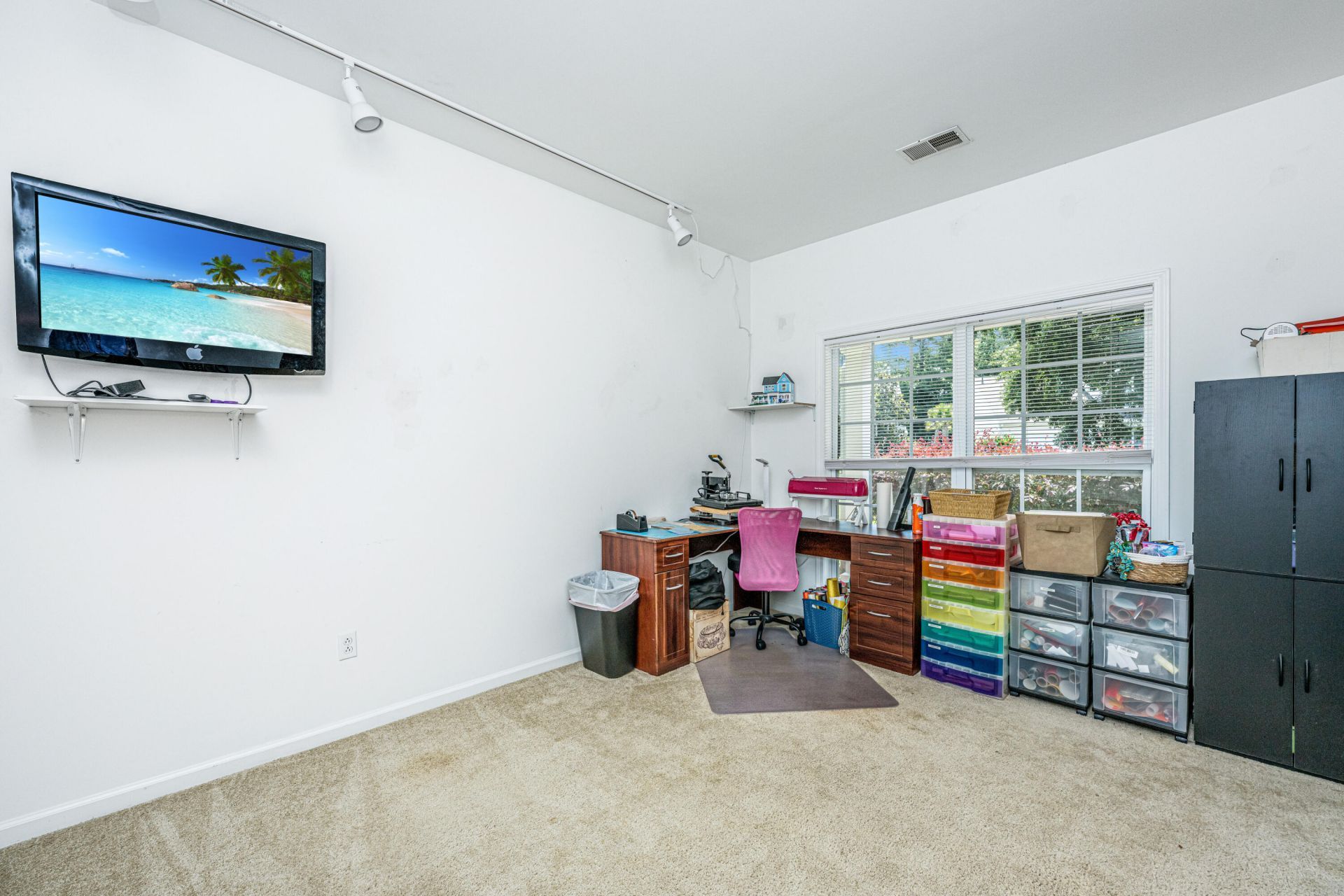 1517 Saint Stephens Way Photo 14