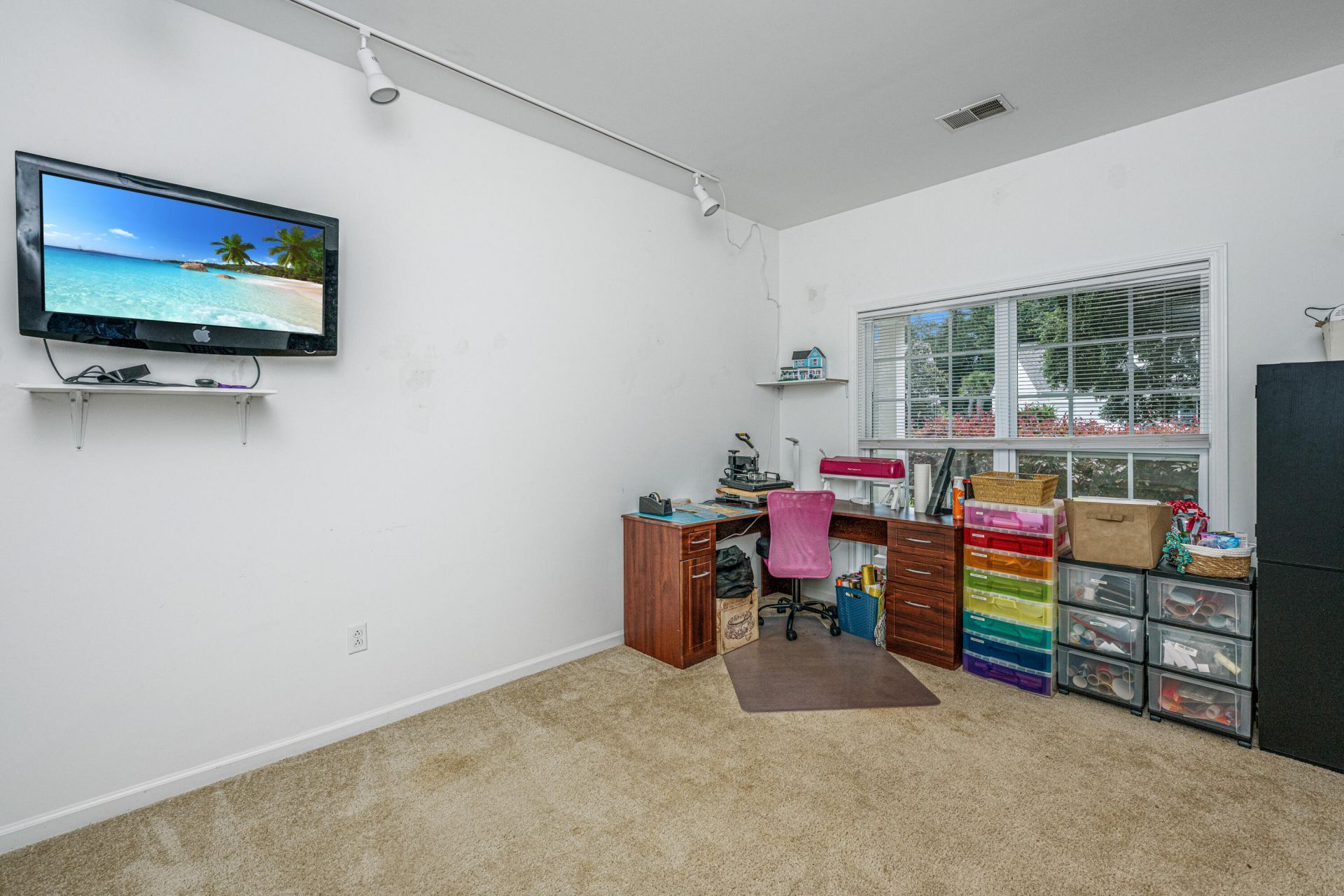 1517 Saint Stephens Way Photo 16