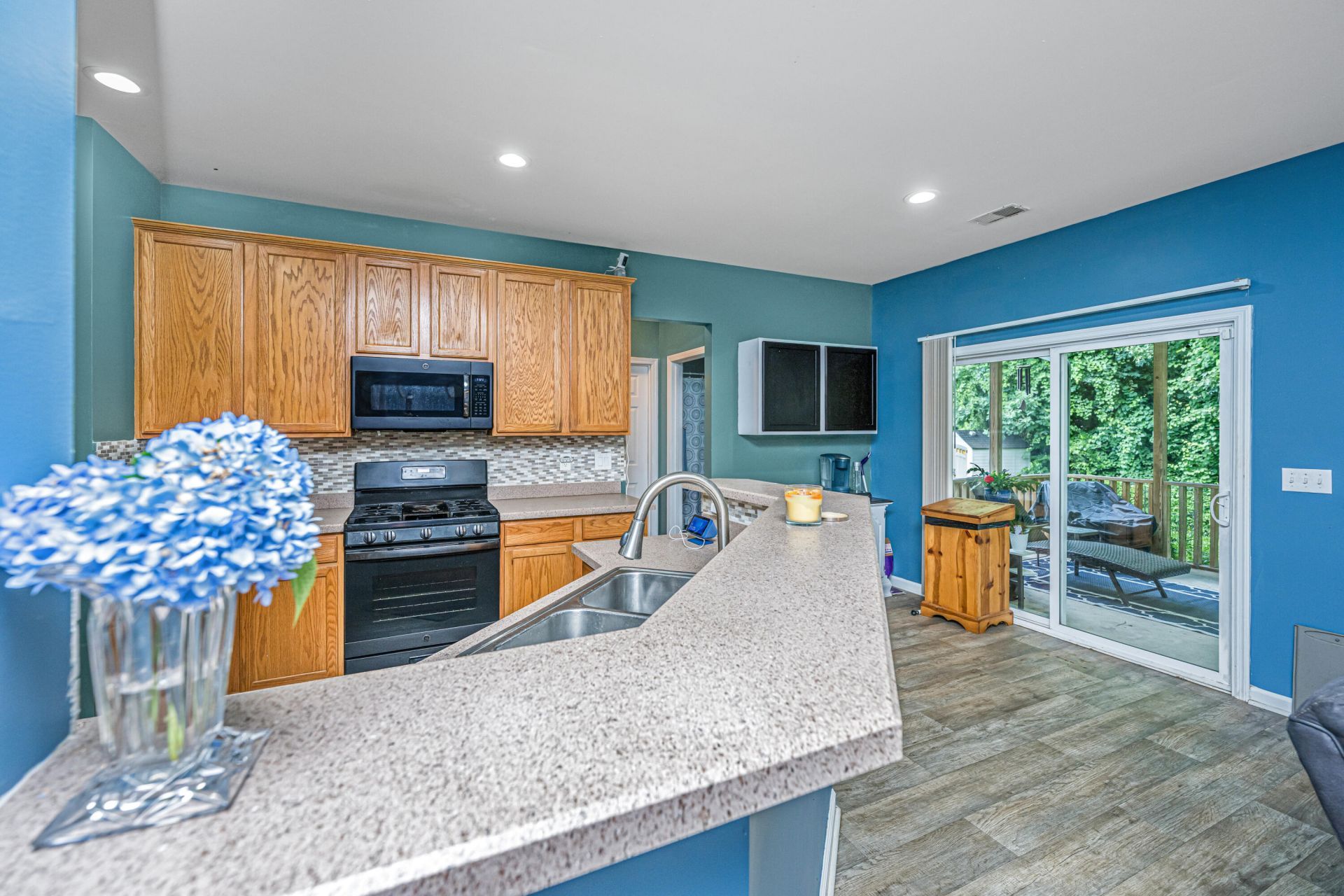 1517 Saint Stephens Way Photo 25