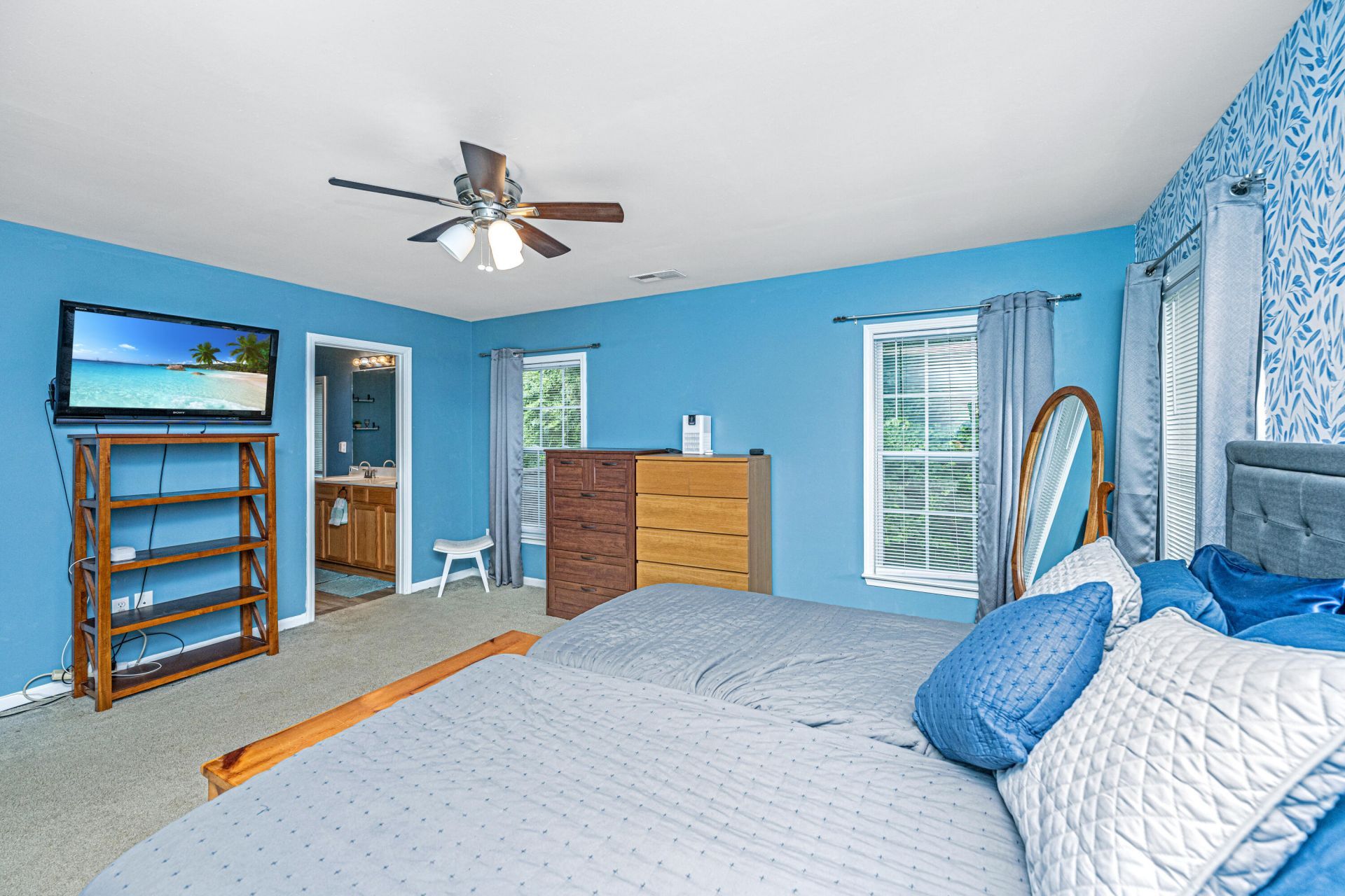 1517 Saint Stephens Way Photo 29
