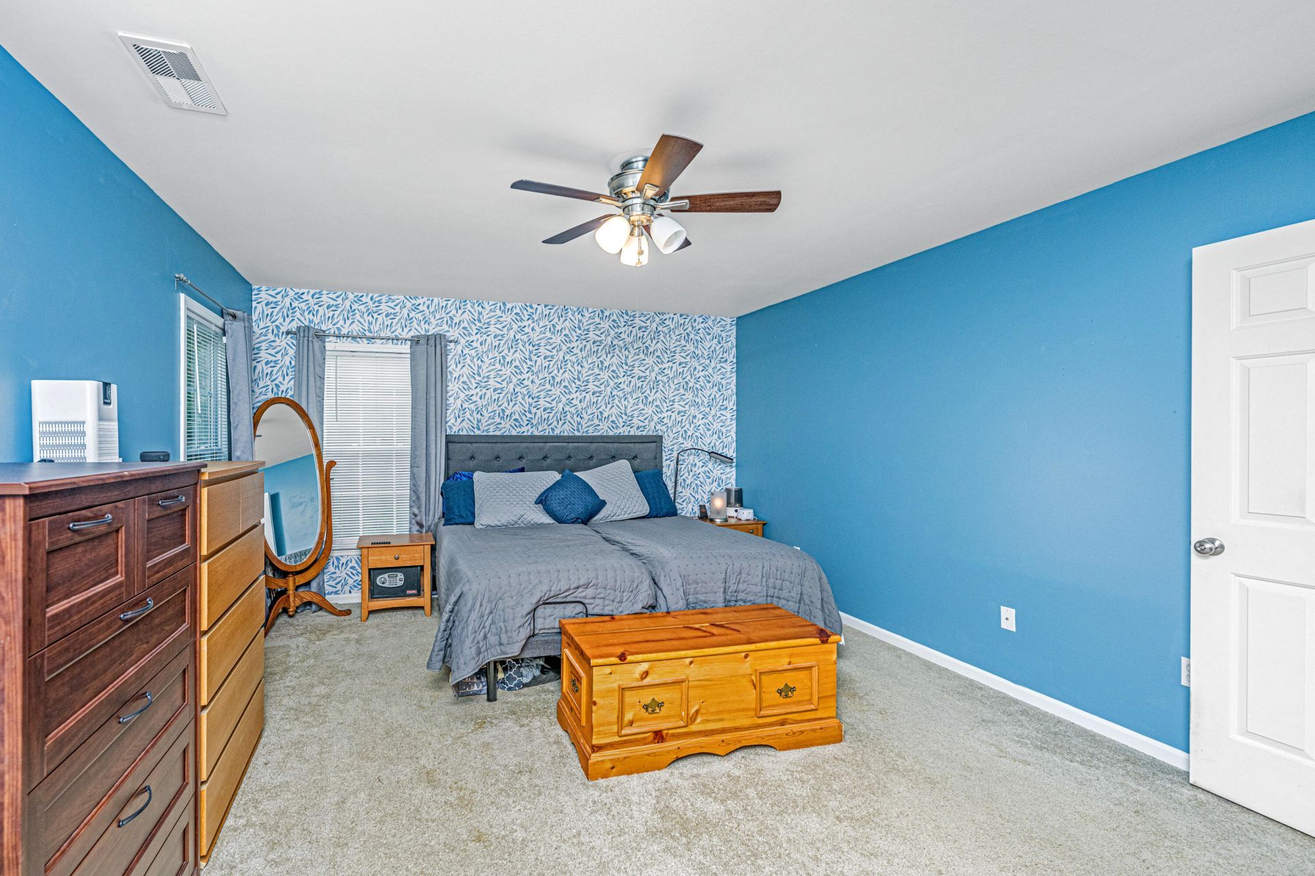 1517 Saint Stephens Way Photo 30