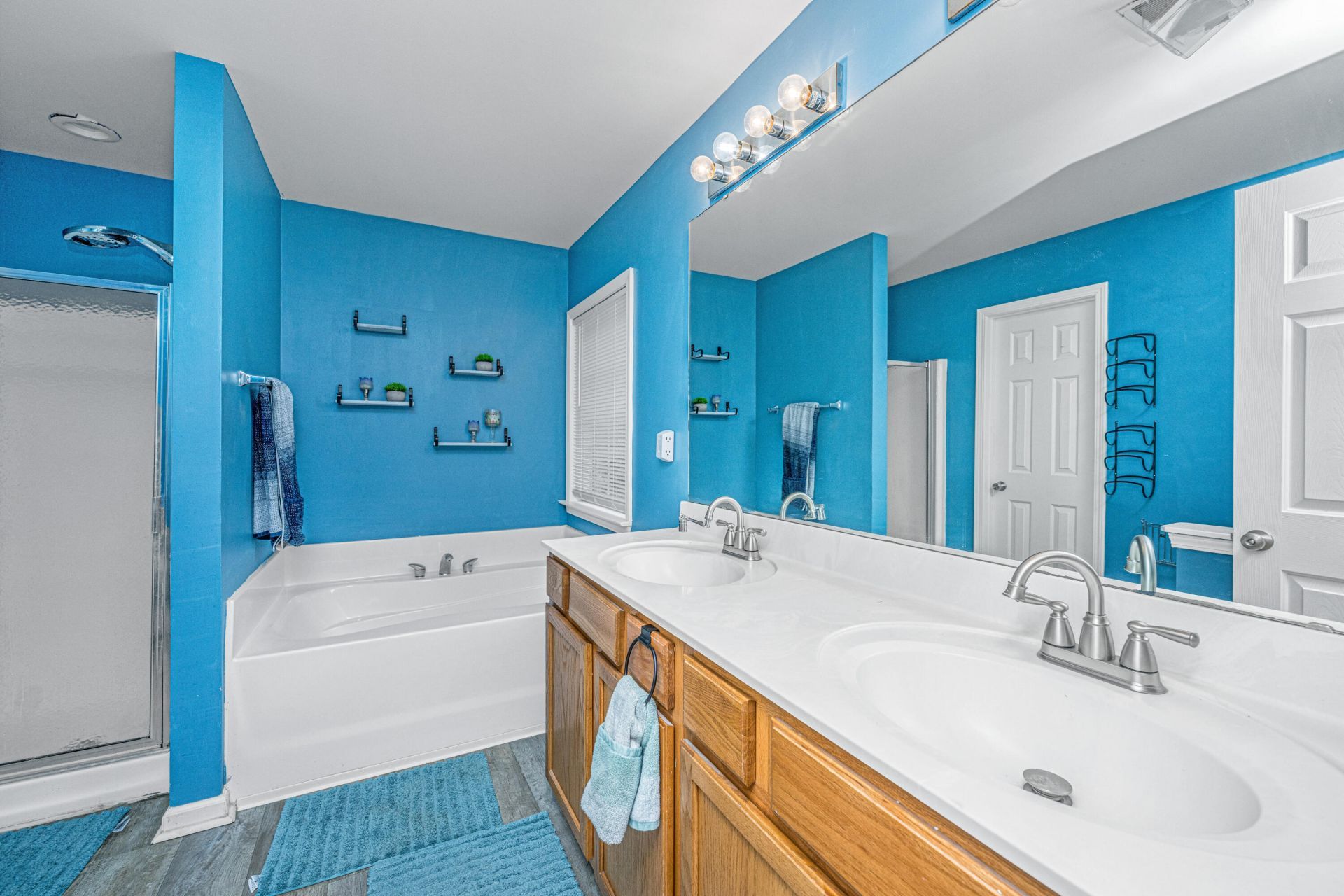 1517 Saint Stephens Way Photo 31