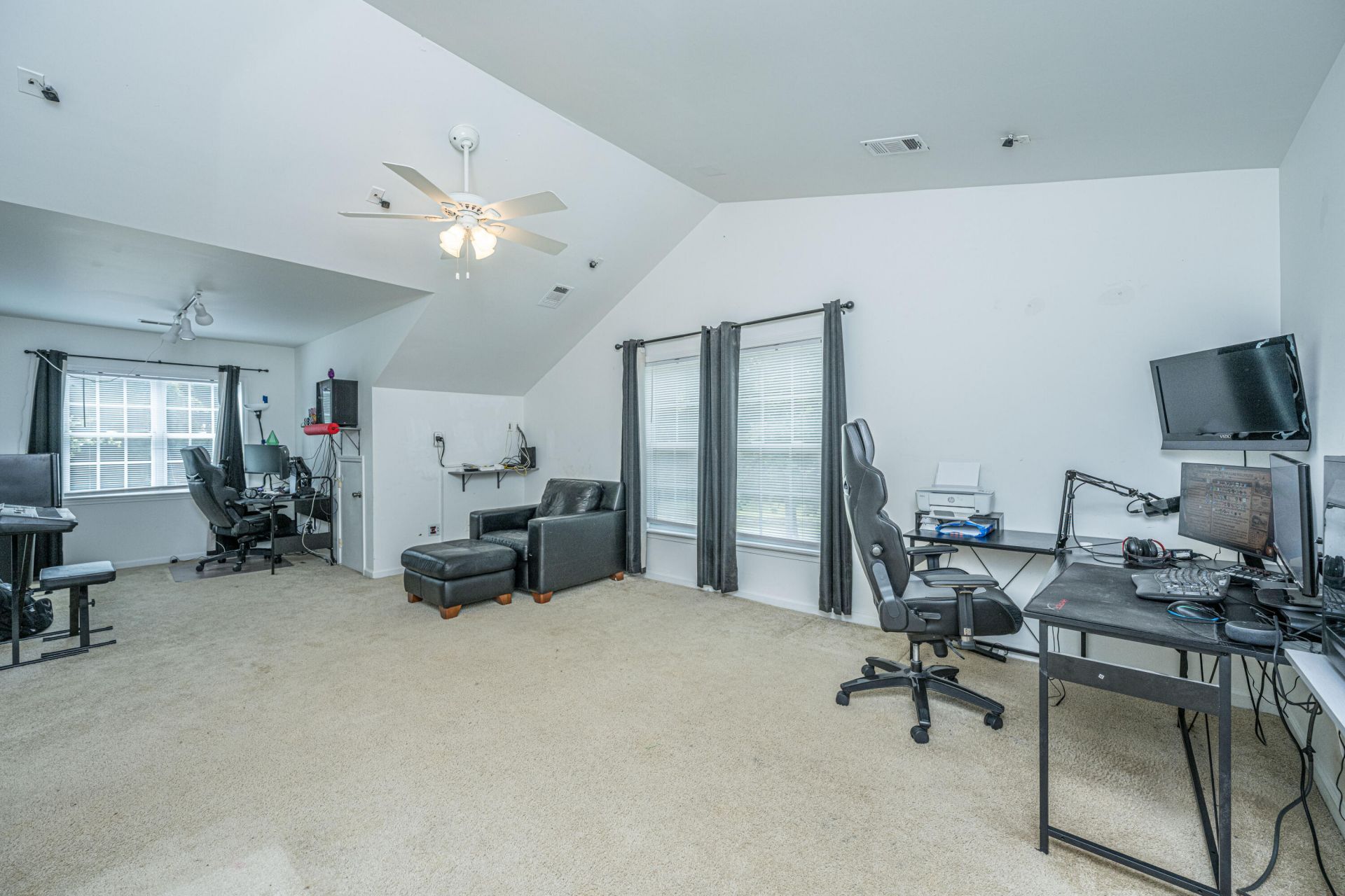1517 Saint Stephens Way Photo 39