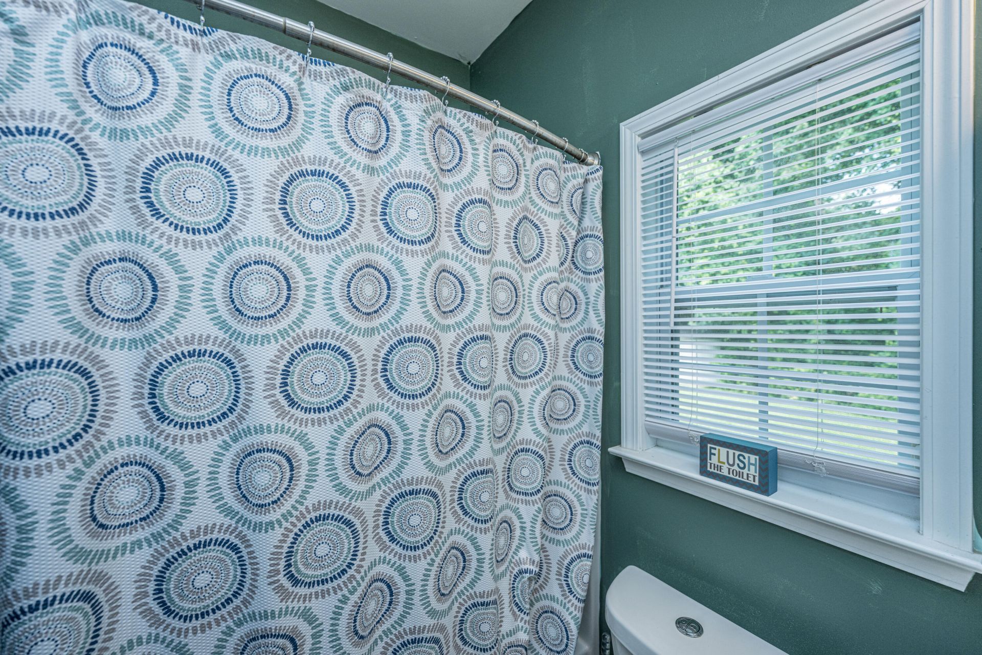 1517 Saint Stephens Way Photo 44