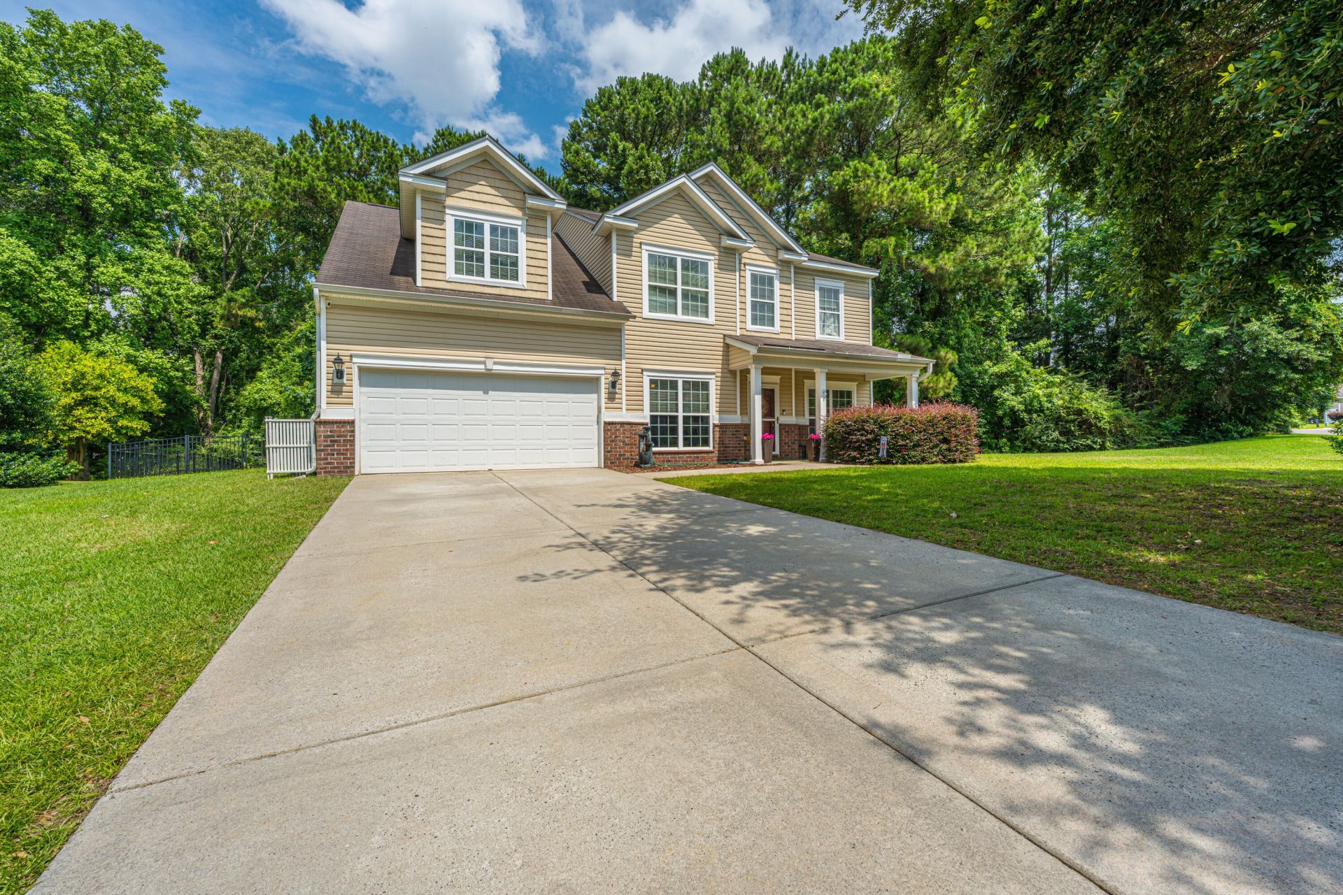 1517 Saint Stephens Way Photo 5