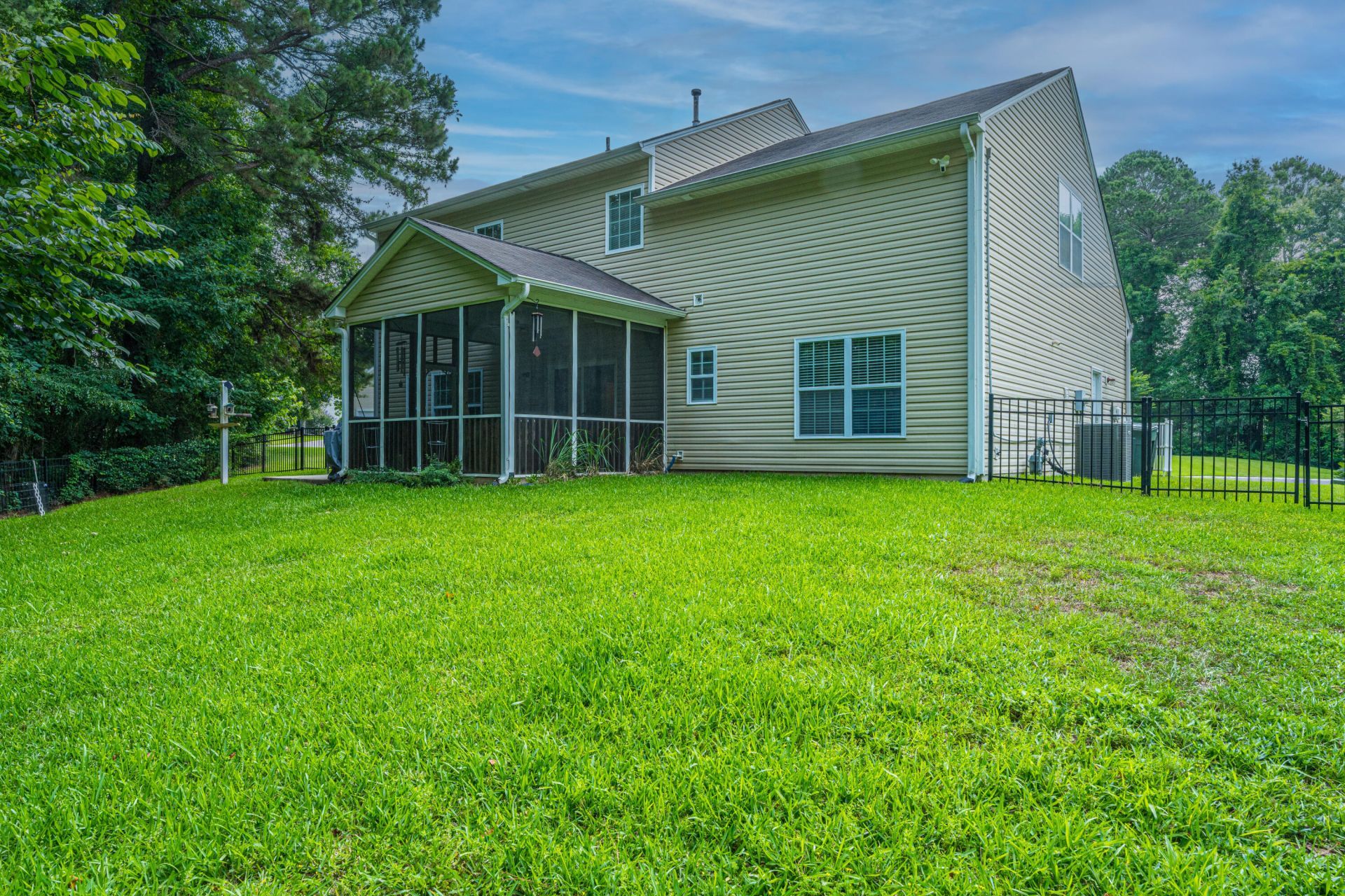 1517 Saint Stephens Way Photo 51