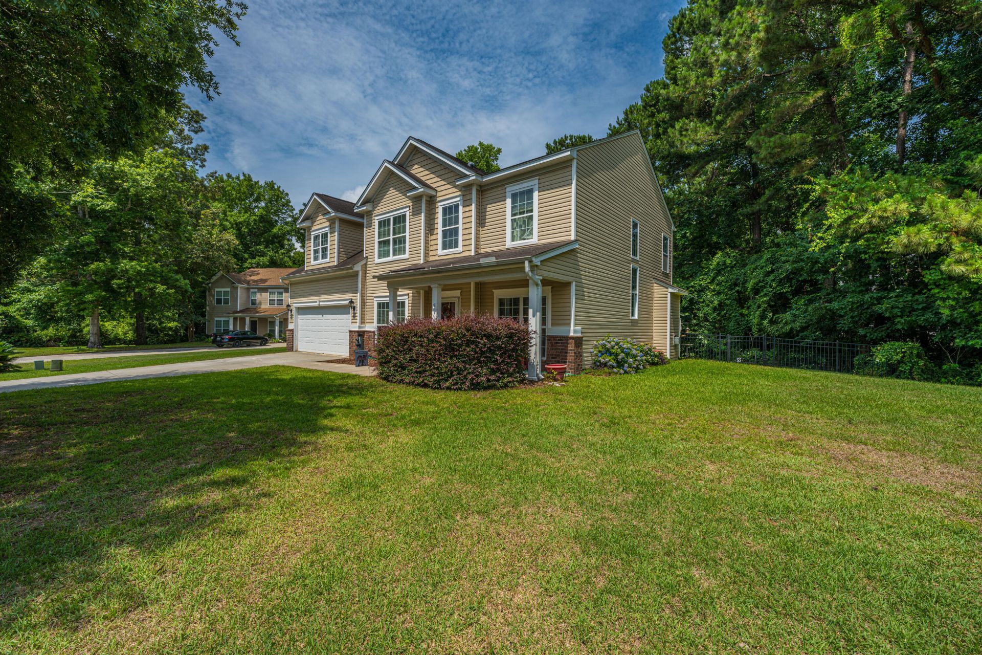 1517 Saint Stephens Way Photo 6