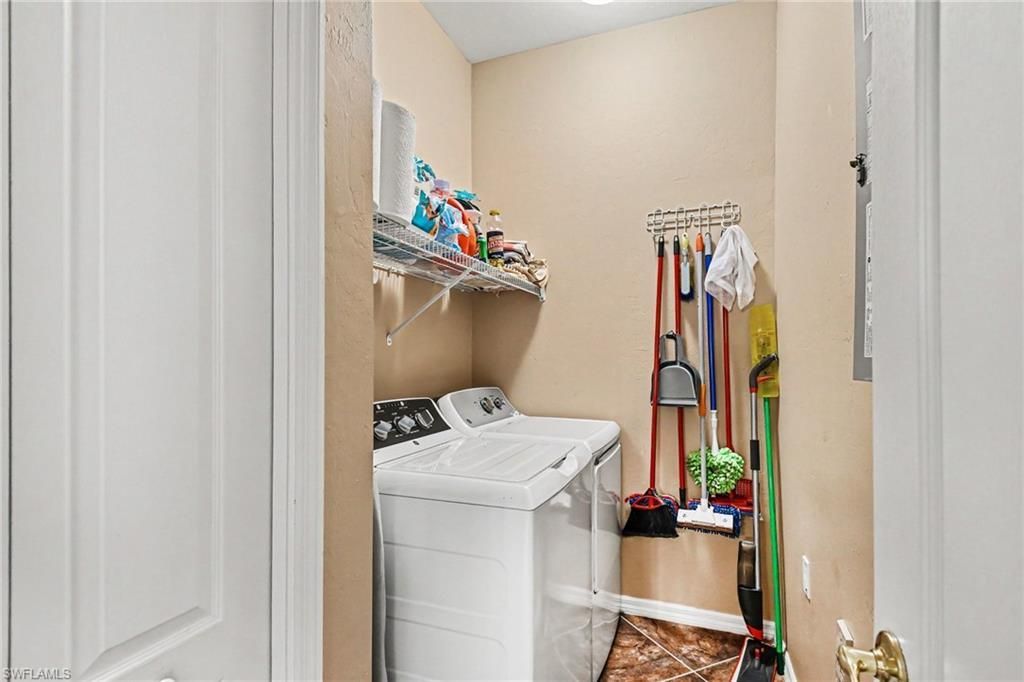 1230 Sweetwater Ln, Unit 2208, Naples, FL 34110 Photo