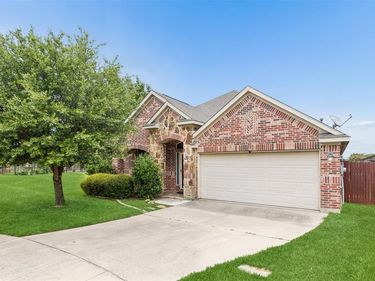 5504 Paloma Court, Fort Worth, TX 76179