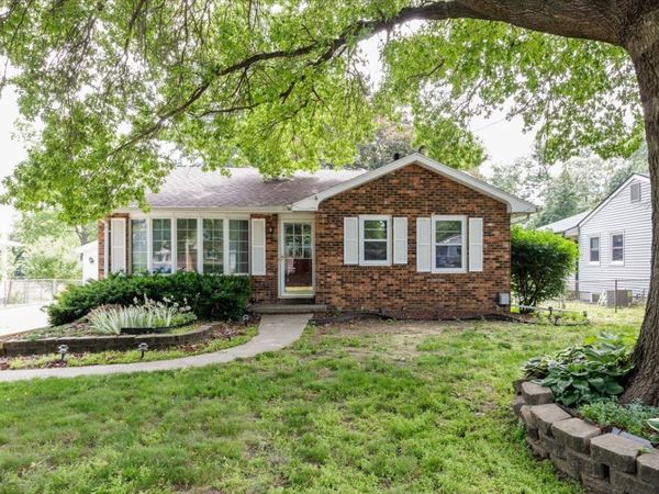 2232 Wakonda View Drive, Des Moines, IA 50321