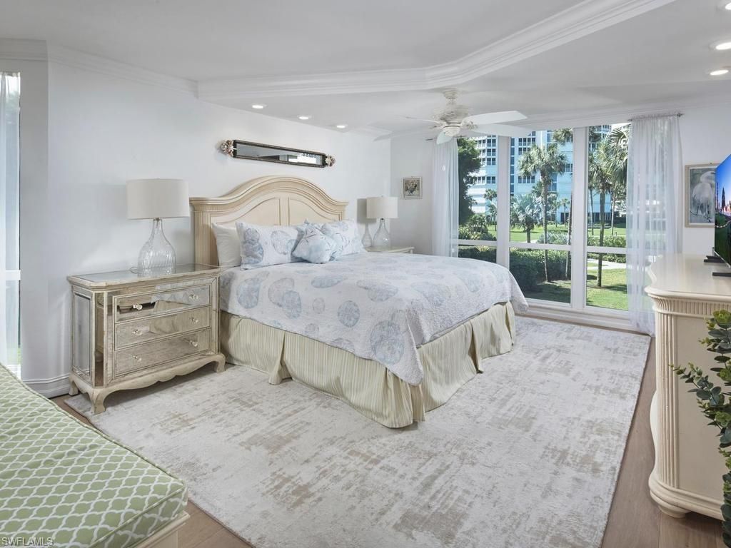 4551 Gulf Shore Blvd N, Unit 204, Naples, FL 34103 Photo