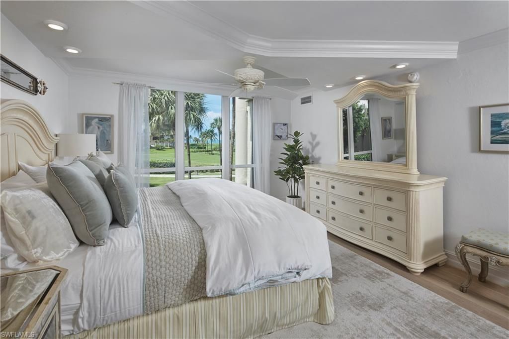 4551 Gulf Shore Blvd N, Unit 204, Naples, FL 34103 Photo