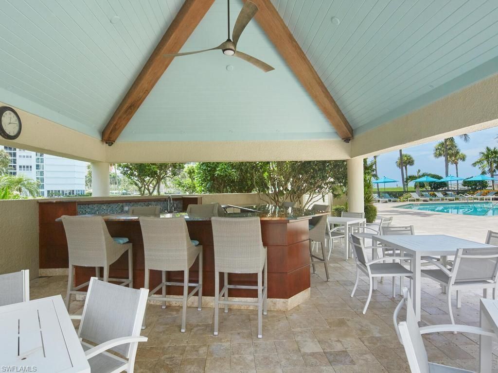 4551 Gulf Shore Blvd N, Unit 204, Naples, FL 34103 Photo