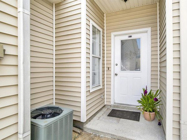 601 E Burgess Rd, Unit K11, Pensacola, FL 32504